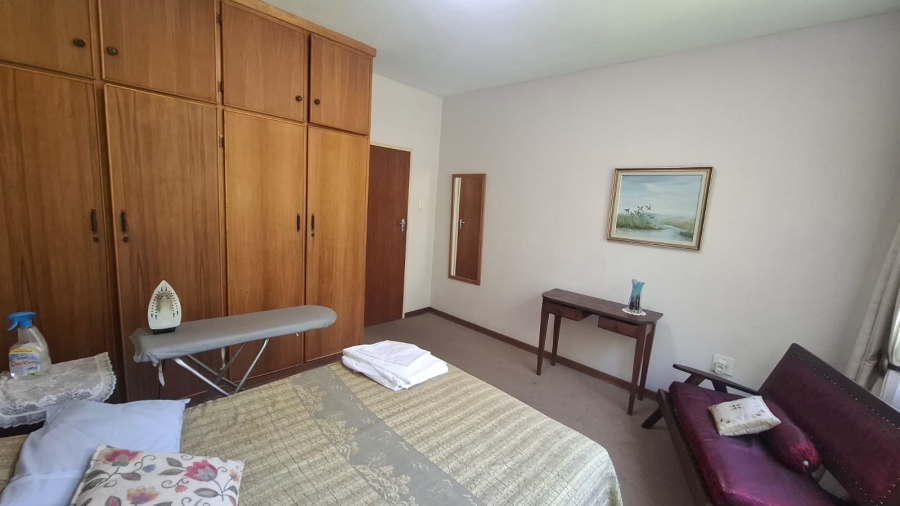 6 Bedroom Property for Sale in Mooivallei Park North West